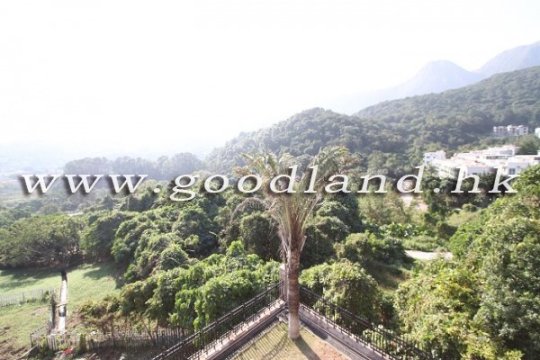【西贡极缺最热门村屋出售】尊享超大草坪花园｜屋苑泳池清幽4房1套