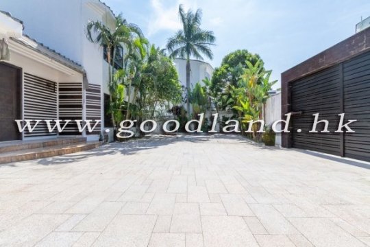 【西贡花园屋苑住宅出售】私人泳池・屋苑配套
